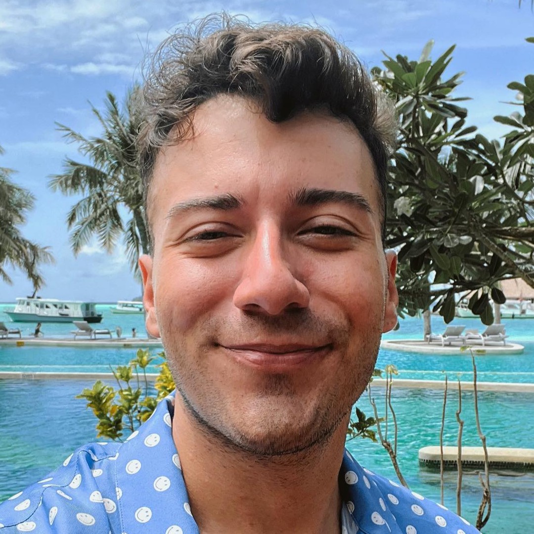 Enes Batur