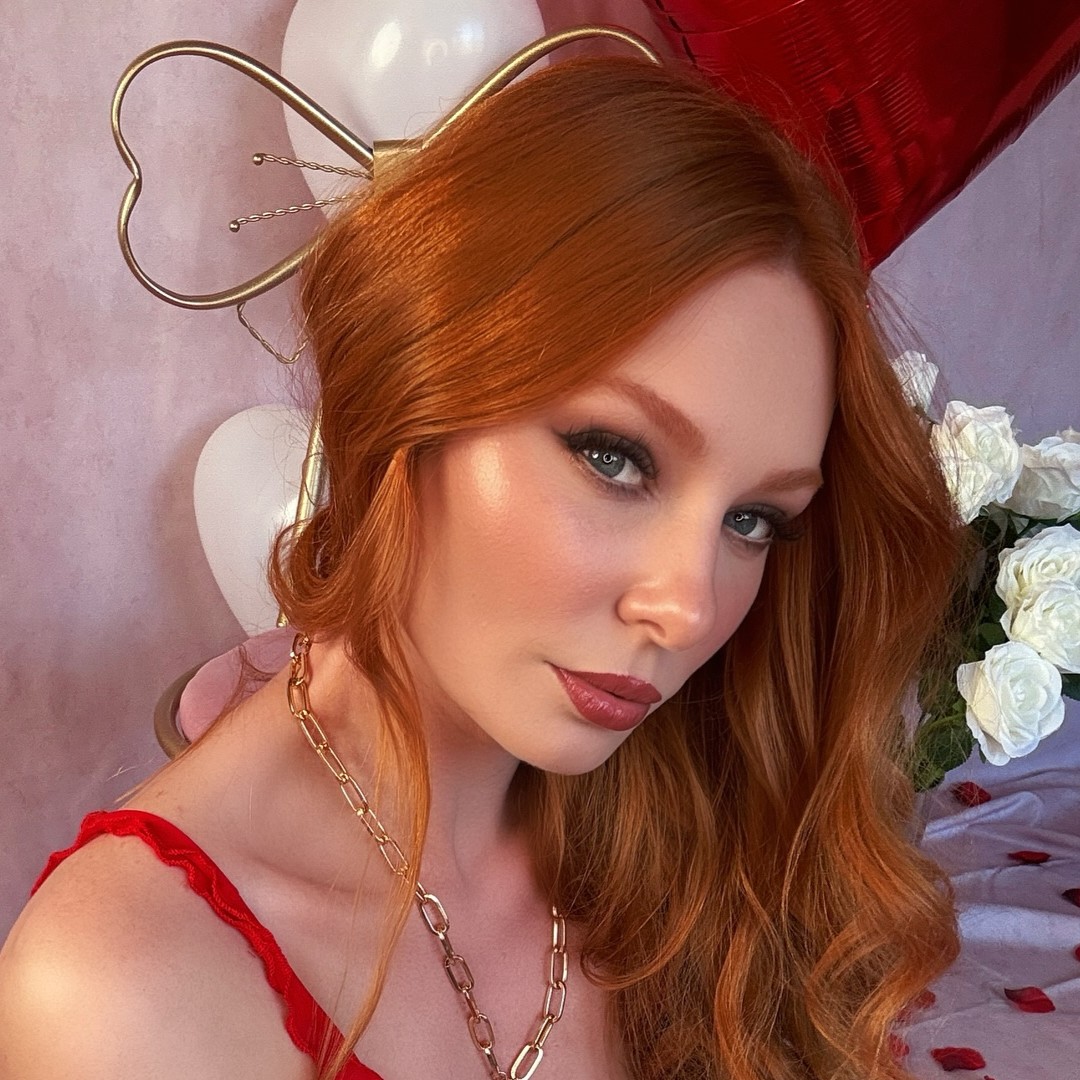 Lacy Lennon