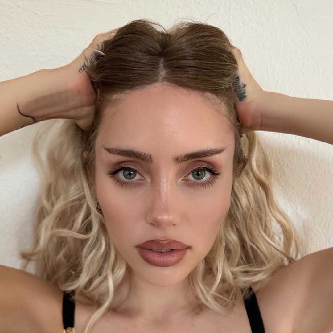 Naomi Woods