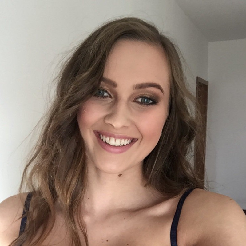 Stacy Cruz